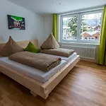 Zum Gscheiten Beck Mit Garten